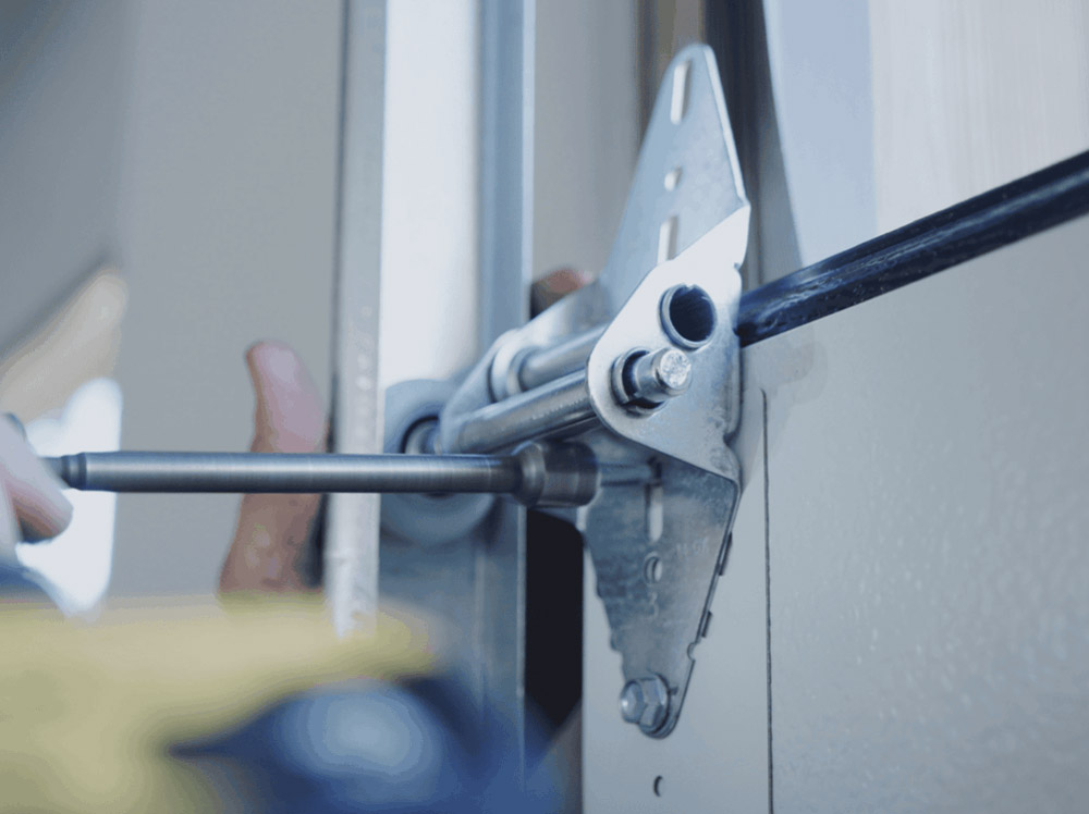 Hinge Repair & Replacement